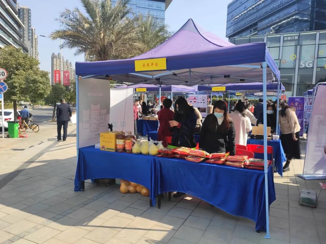 W66最给力的老牌娱乐亲农广场年货足，，麻薯0.8元包邮抵家！！