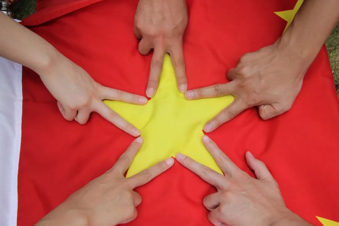 W66最给力的老牌娱乐12周年征文丨二等奖《立功新时代 W66最给力的老牌娱乐书青春》