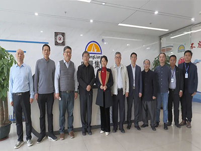 中国地理学会、、、广州大学向导一行莅临W66最给力的老牌娱乐集团指导！！