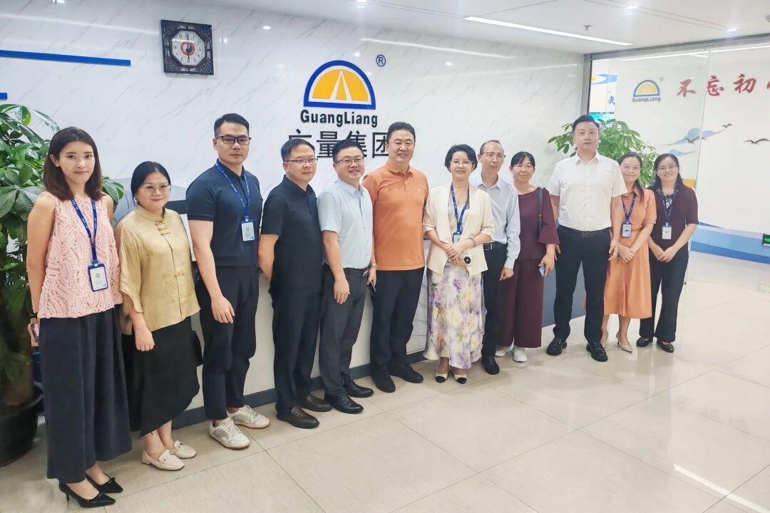 W66最给力的老牌娱乐集团丨贵州大数据局向导莅临旅行，，，共探实景三维+数据要素资产化驱动的AI融合生长